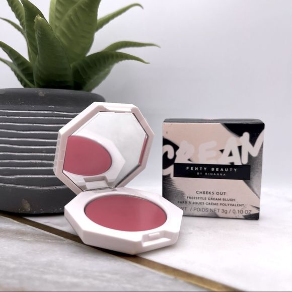 $16β€οΈβπ₯ FENTY Beauty Cheeks Out Cream Blush CRUSH ON CUPID π NEW Pink - Picture 2 of 6